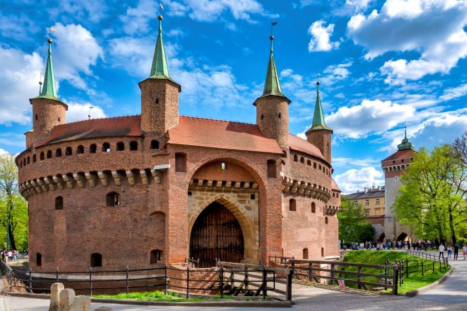 Krakow: Underground Museum and St. Marys Church Guided Tour - Booking and Cancellation Policy