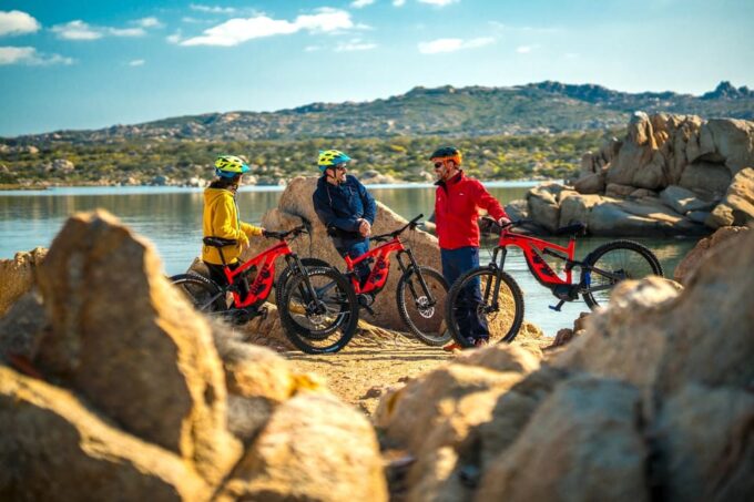 La Maddalena - Caprera: Premium E-Bike Tour Ducati E-Bikes - Frequently Asked Questions
