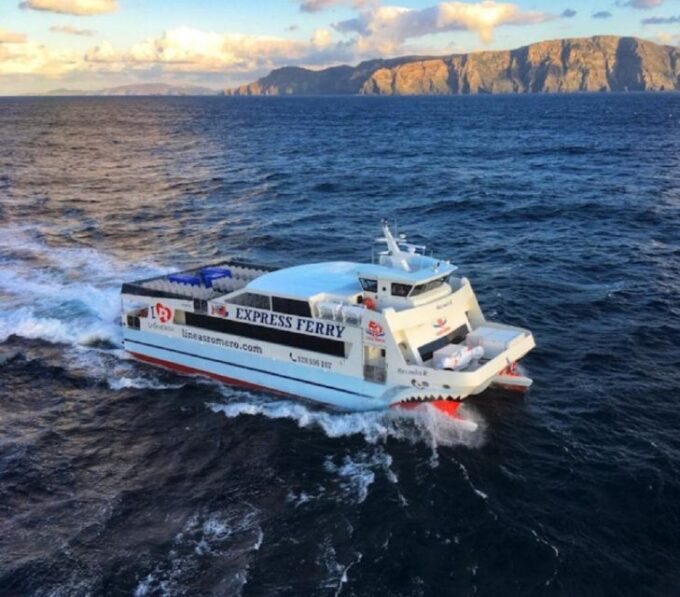 Lanzarote: Northern Delights Tour - La Graciosa Experience