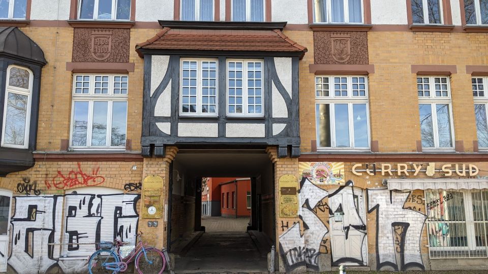 Leipzig: Connewitz Self-Guided Neighborhood Walk - Tips for Enjoyment