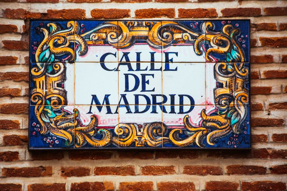 Madrid: 1.5-Hour Private Kick-Start Tour With a Local - Cancellation Policy