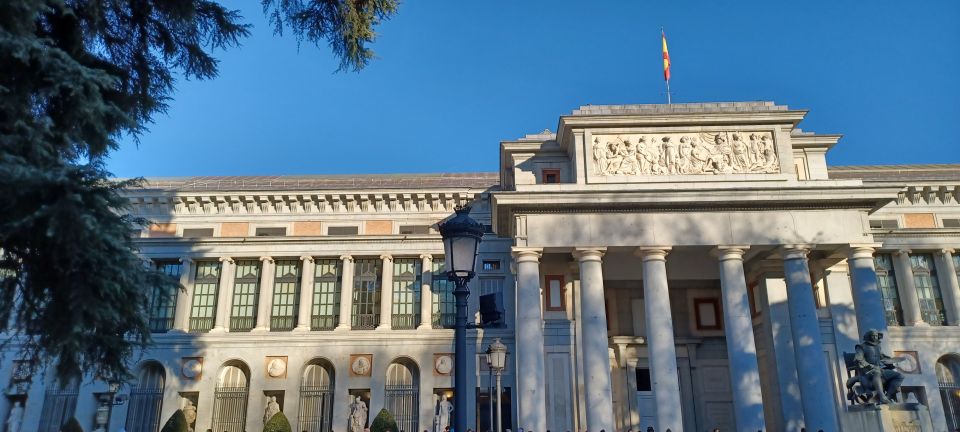 Madrid: Prado Museum Guided Tour With Ticket & Skip the Line - Getting to the Prado Museum