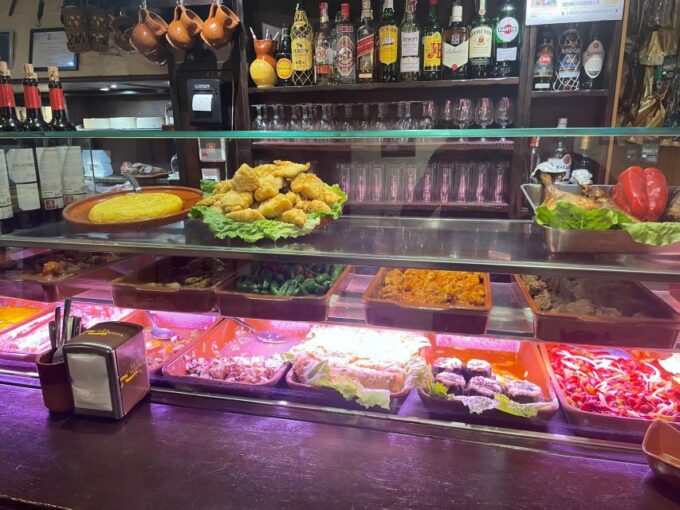 Marbella: Guided Bike Tour With Tapas Tasting and Drinks - Tapas and Olive Oil Tasting