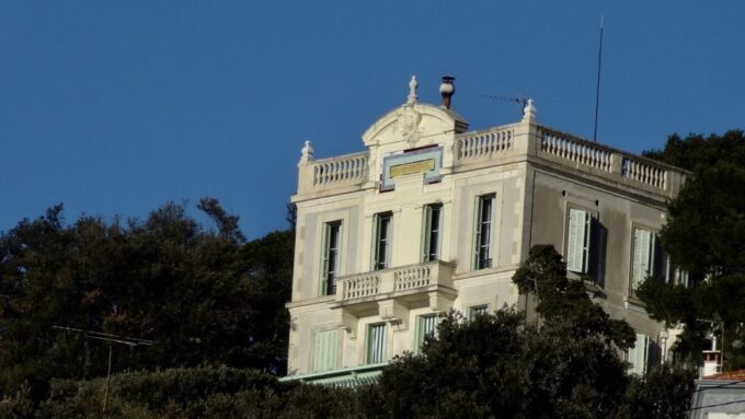 Marseille: Local Neighborhoods Guided Walking Tour - Frequently Asked Questions