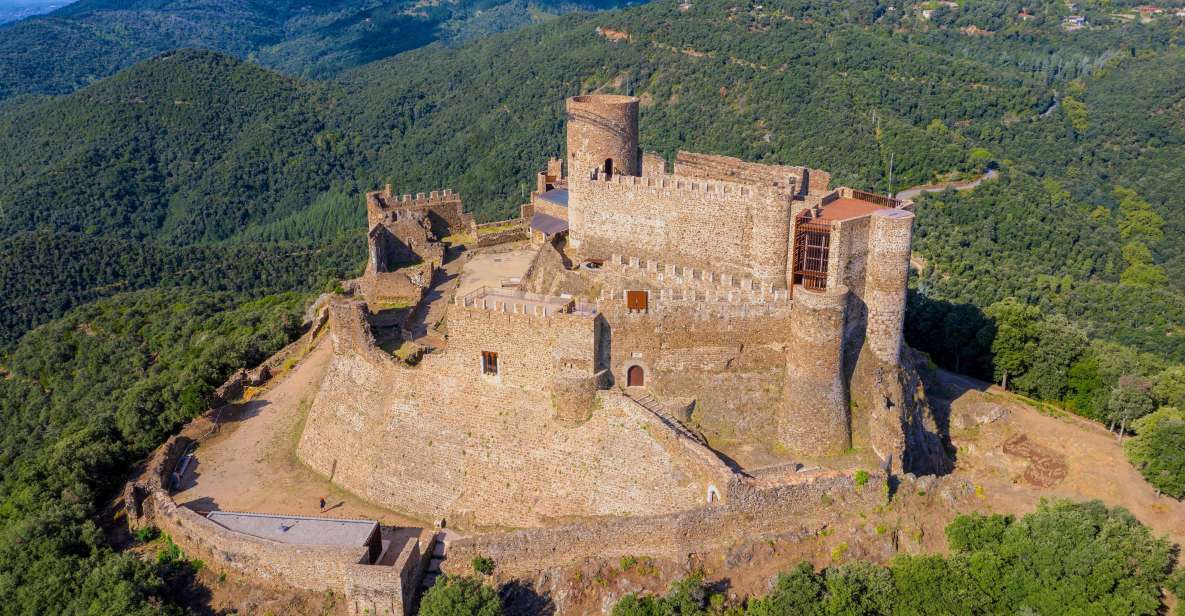 Medieval Castles and Girona City Exclusive Trip With Lunch - Tour Features and Inclusions