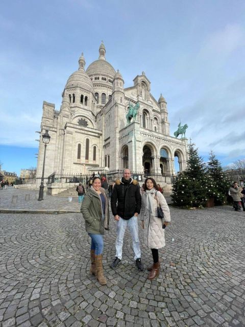 Montmartre: Guided Tour From Moulin Rouge to Sacré-Coeur - Booking Information