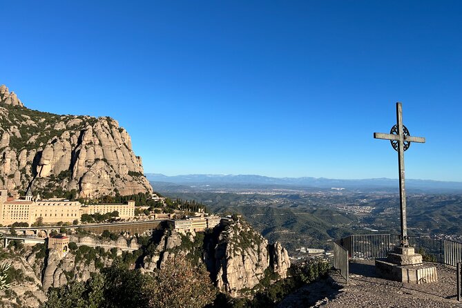 Montserrat Very Early by Train and All the Time You Want - Cultural Discount and Choir