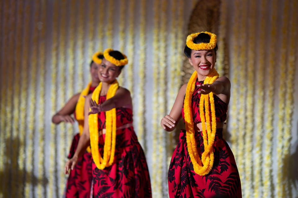 Nā Lei Aloha Hula Dinner Show - Tips for Attendees