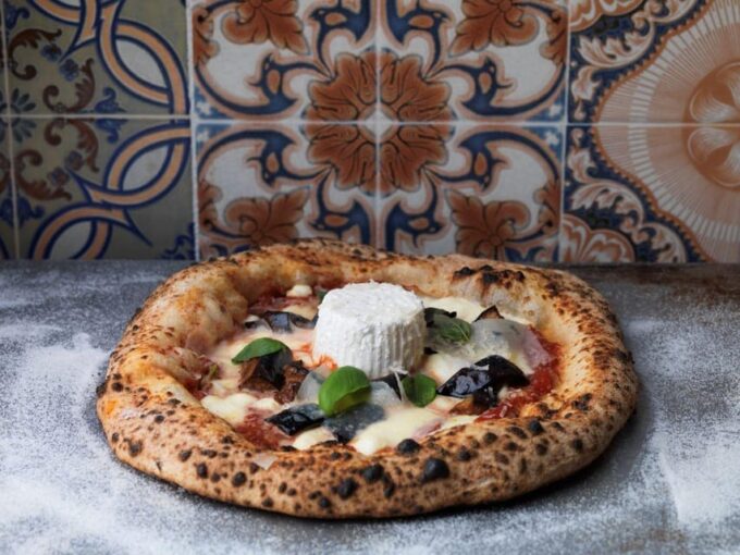 Naples: Private Family Mythology Treasure Hunt W/ Food Stops - Rewards and Sustainability