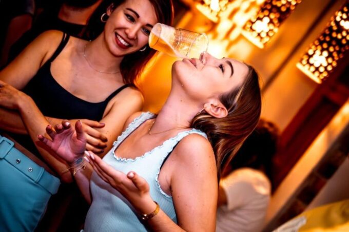 Nice: New Years Eve Pub Crawl With Shots and VIP Club Entry - Frequently Asked Questions