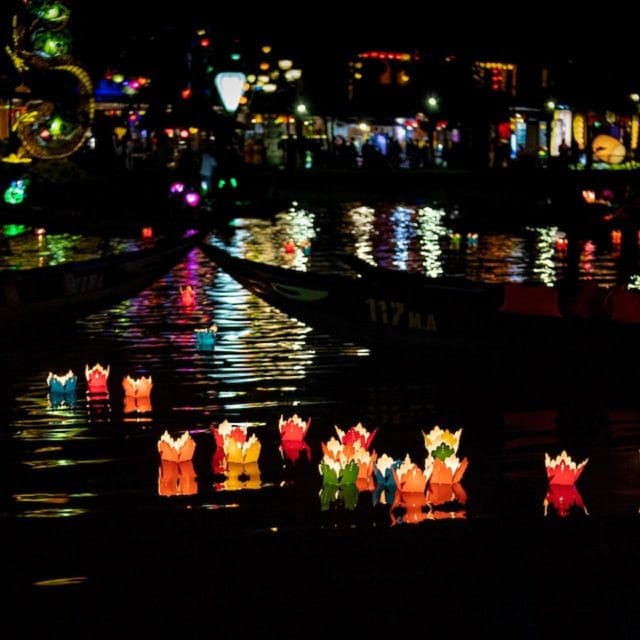 Night Cruise With Releasing Lanterns,Moonlight Bridge/Hoi an - Customer Reviews and Feedback