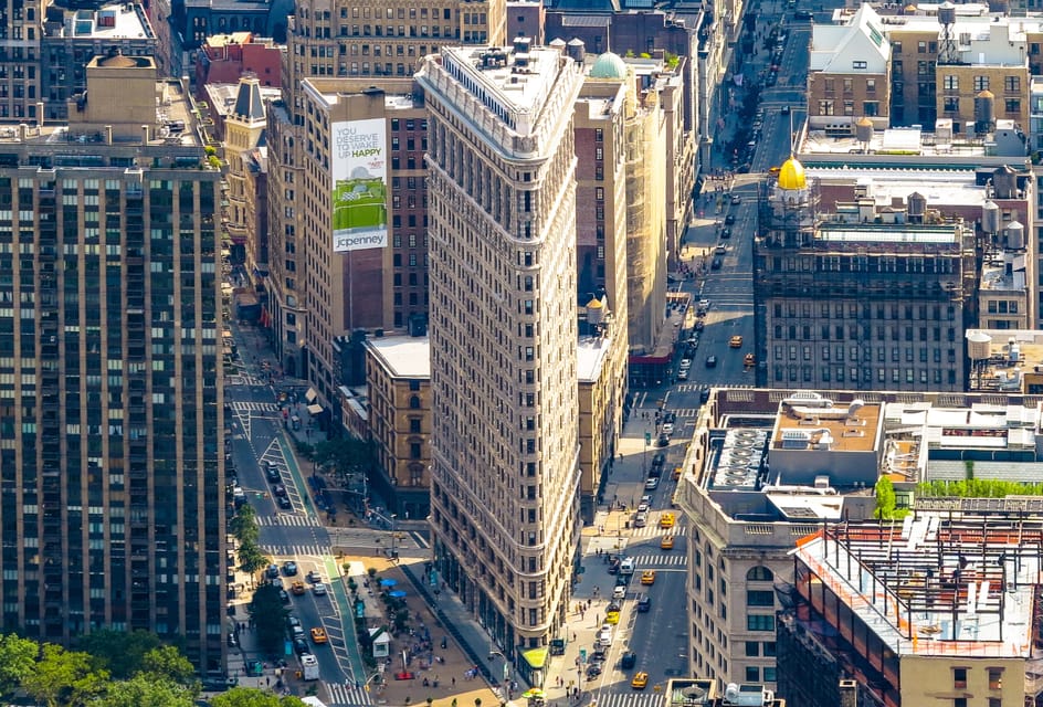 NYC: SUMMIT One Vanderbilt Ticket and Manhattan Walking Tour - Ascending SUMMIT One Vanderbilt