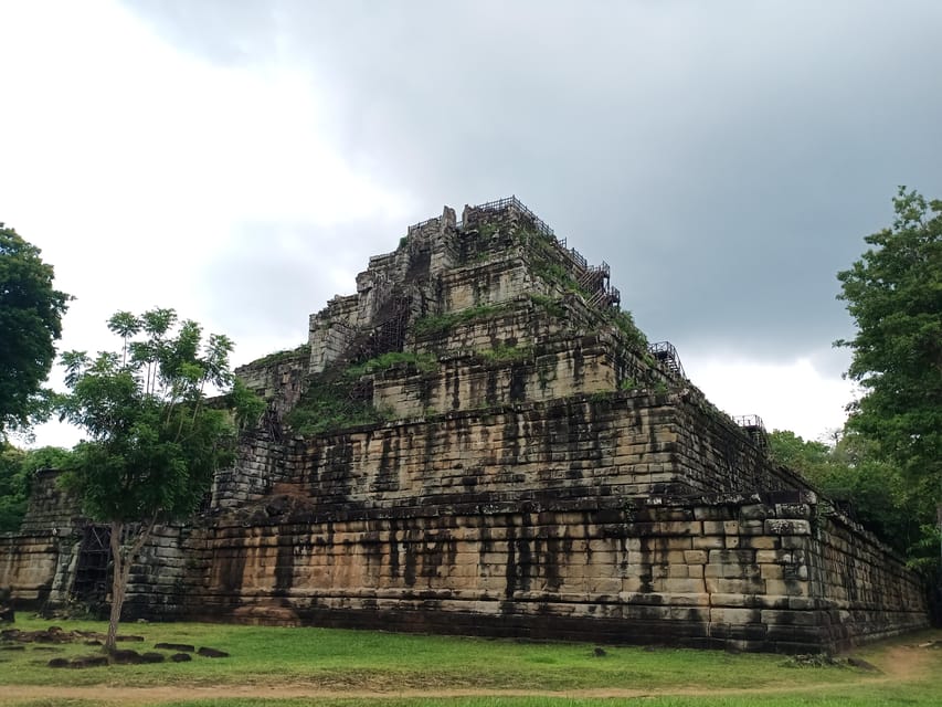 One Day Tour to Beng Melea, Koh Ke and Preh Vihear Temples - Visiting Preah Vihear