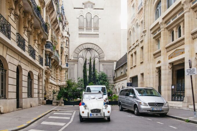 Paris: 1-Hour Vintage Citroen 2CV Tour - Customer Ratings and Highlights