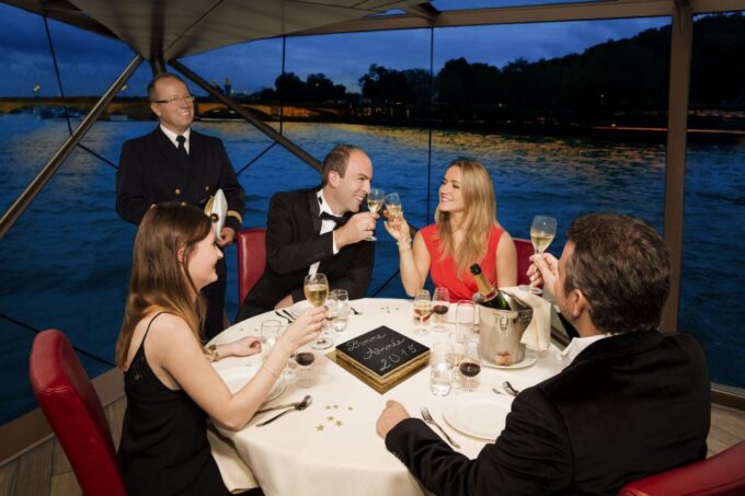 Paris: 4-Course Dinner Cruise on Seine River With Live Music - Frequently Asked Questions