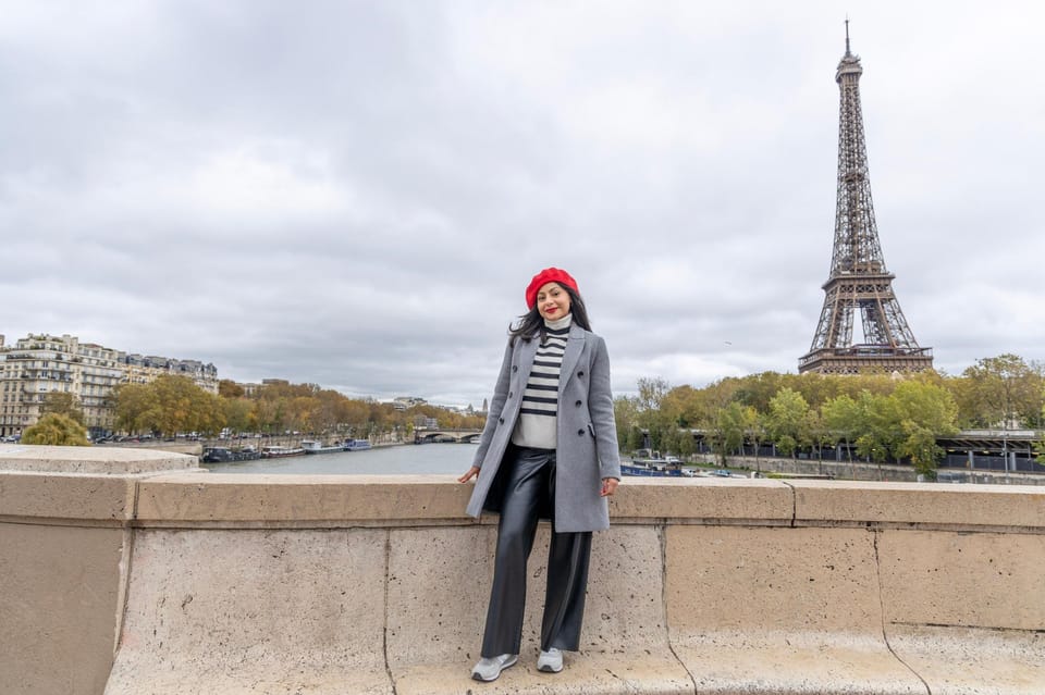 Paris: Eiffel Area Private Photoshoot - Booking and Payment