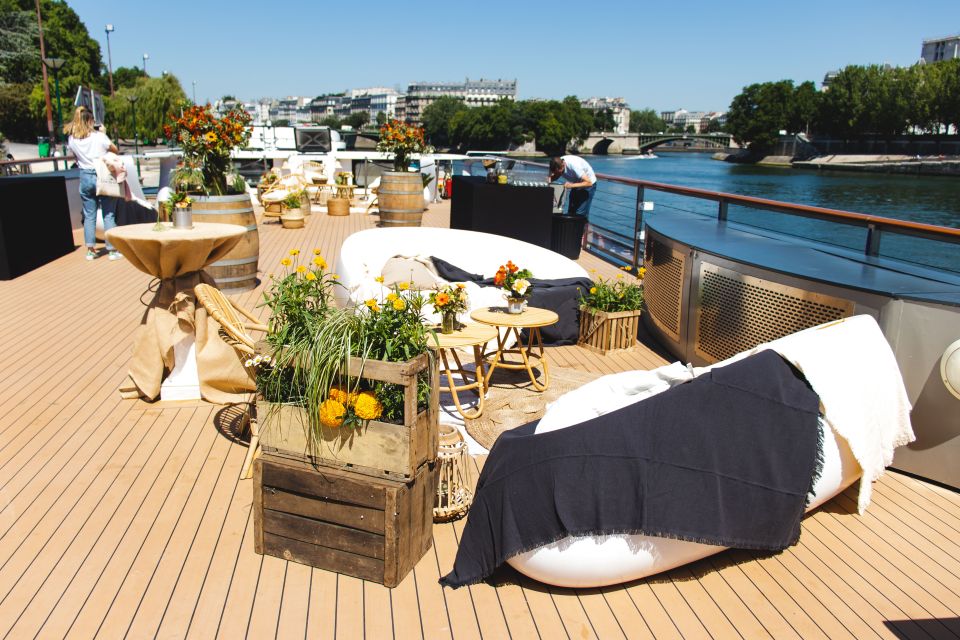 Paris: Gourmet Dinner Cruise on Seine River With Live Music - Frequently Asked Questions