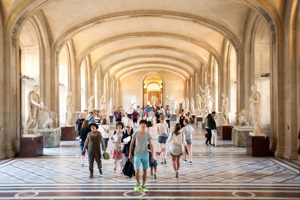 Paris: Louvre Museum Guided Tour - Nearby Attractions