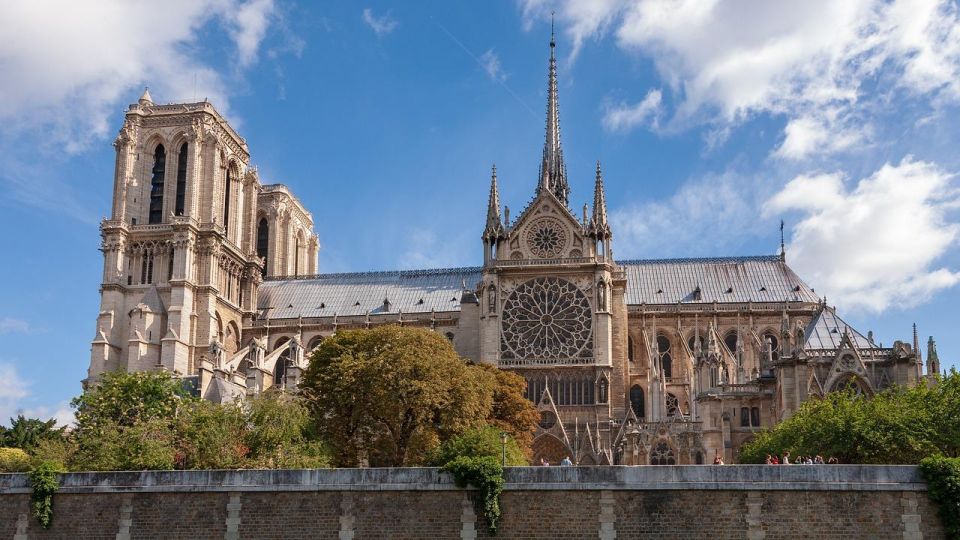 Paris: Sainte-Chapelle, Conciergerie, Notre Dame Guided Tour - Booking and Cancellation Policy