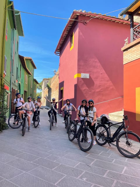 Peccioli: Bachelorette Party on Bicycle in Tuscany - Additional Experiences Available