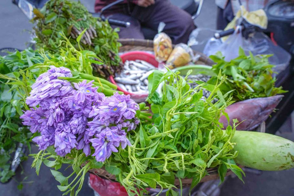 Phnom Penh: Morning Market & Guided Breakfast Tour by Tuktuk - Why Choose This Tour