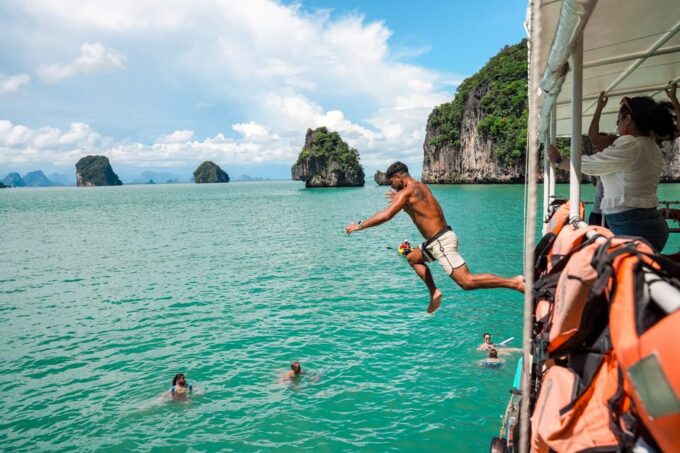 Phuket: James Bond Day Tour and Canoeing by Big Boat - Breaks