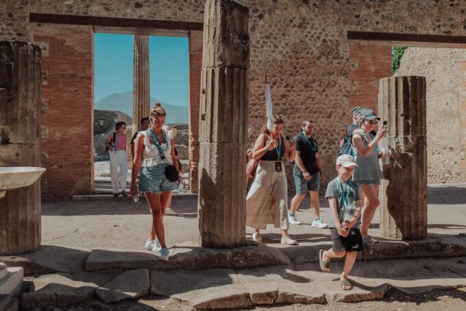 Pompeii 3hours Villa of Mysteries Tour With an Archaeologist - Customer Ratings