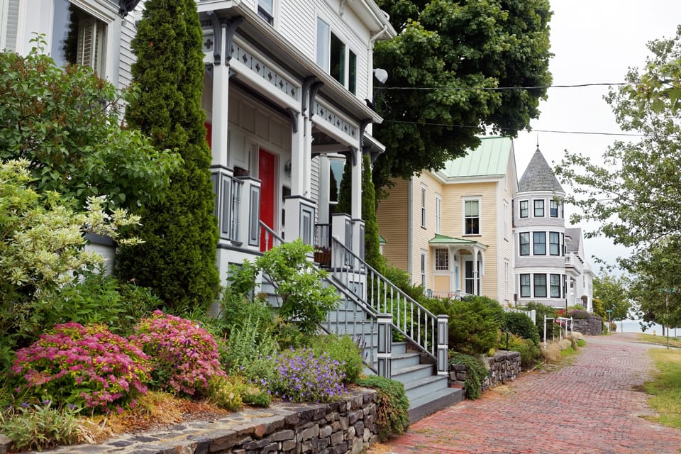 Portland, Maine: West End Neighborhood Walking Tour - Marveling at Victoria Mansion