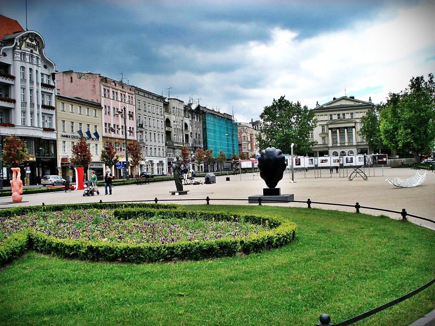 Poznan Private City Walking Tour From Cathedral Island - Language Options Available