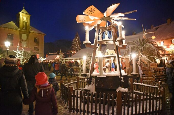 Prague - Königstein Christmas Market and Bastei Bridge Tour - Transportation and Entry Tickets