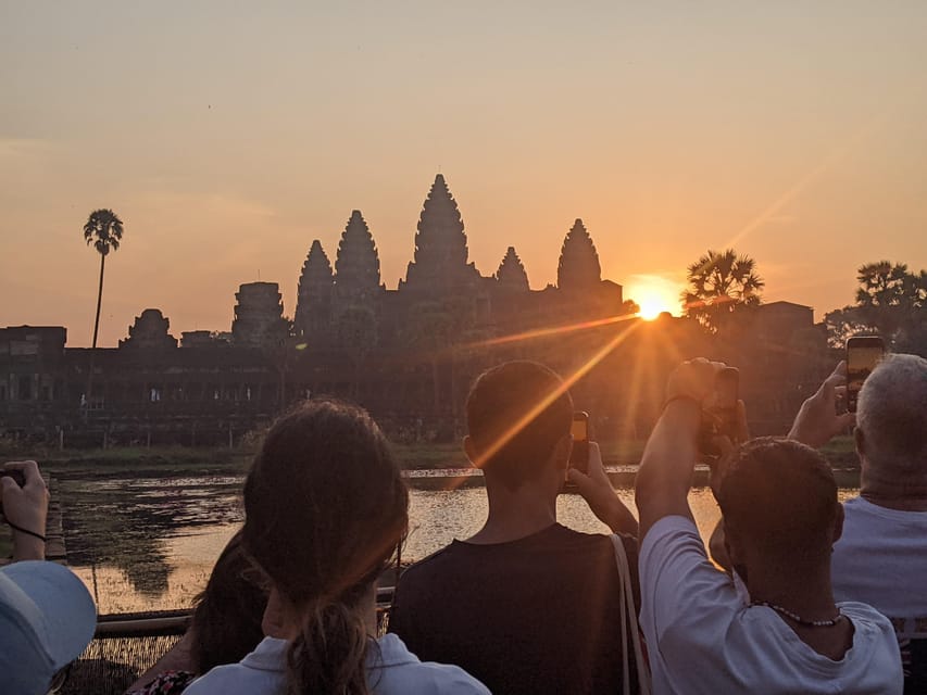 Private Angkor Wat Sunrise Small Tour by Tuk Tuk - Booking Details and Cancellation Policy