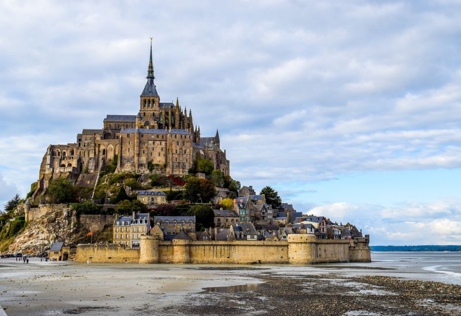 Private Mont Saint-Michel Family Walking Tour - Booking and Cancellation Policy