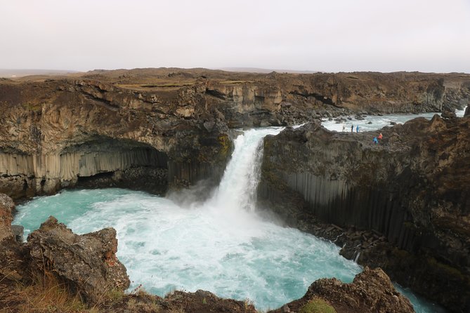 Private Tour in Northern Iceland From Akureyri - Relaxing at Mývatn Nature Baths