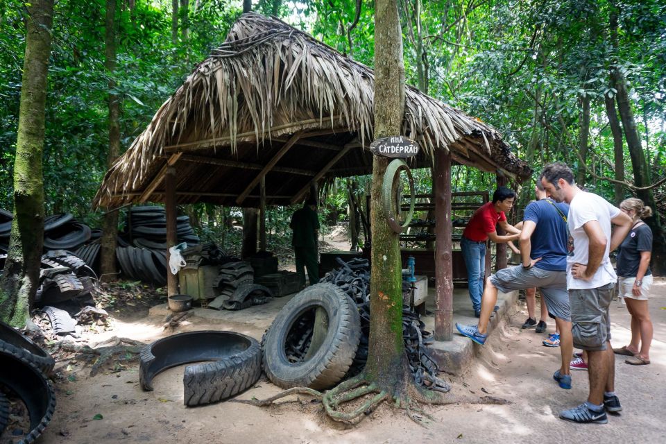 Private Tour to Cao Dai Temple and Cu Chi Tunnels - Booking Details and Tips