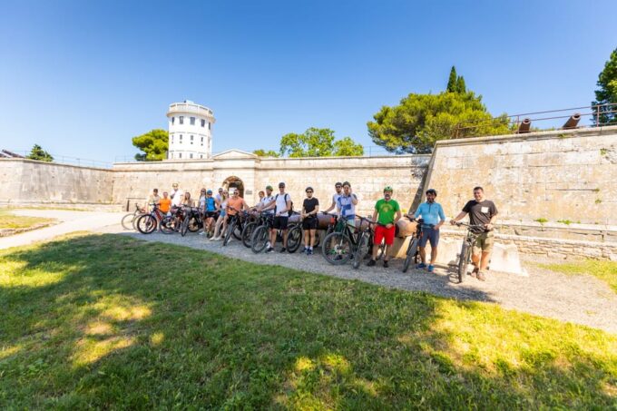 Pula E-Bike Tour: From Verudela to Pula City Center - Panoramic Views From Fort Kastel