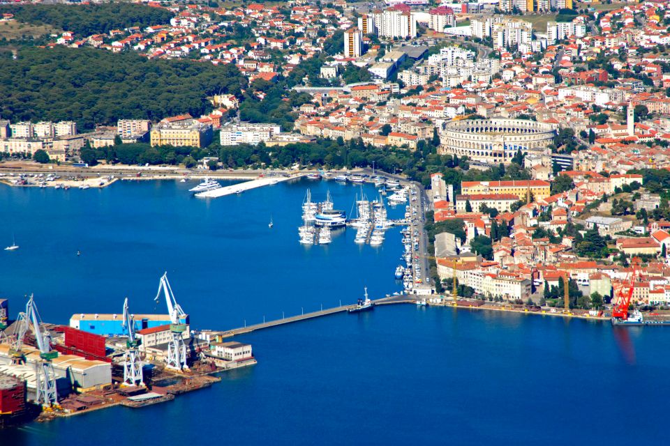 Pula: Harbor Cruise With Unlimited Drinks - Refreshments Included