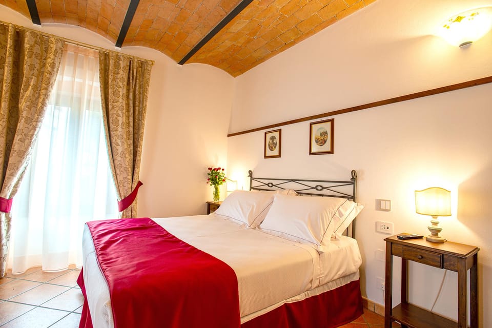 Romantic Escape in Tuscany With Overnight and Wine Tasting - Frequently Asked Questions