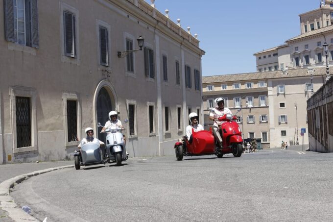 Rome 90 Minutes Hight Light Tour in Vespa Sidecar - Customer Reviews