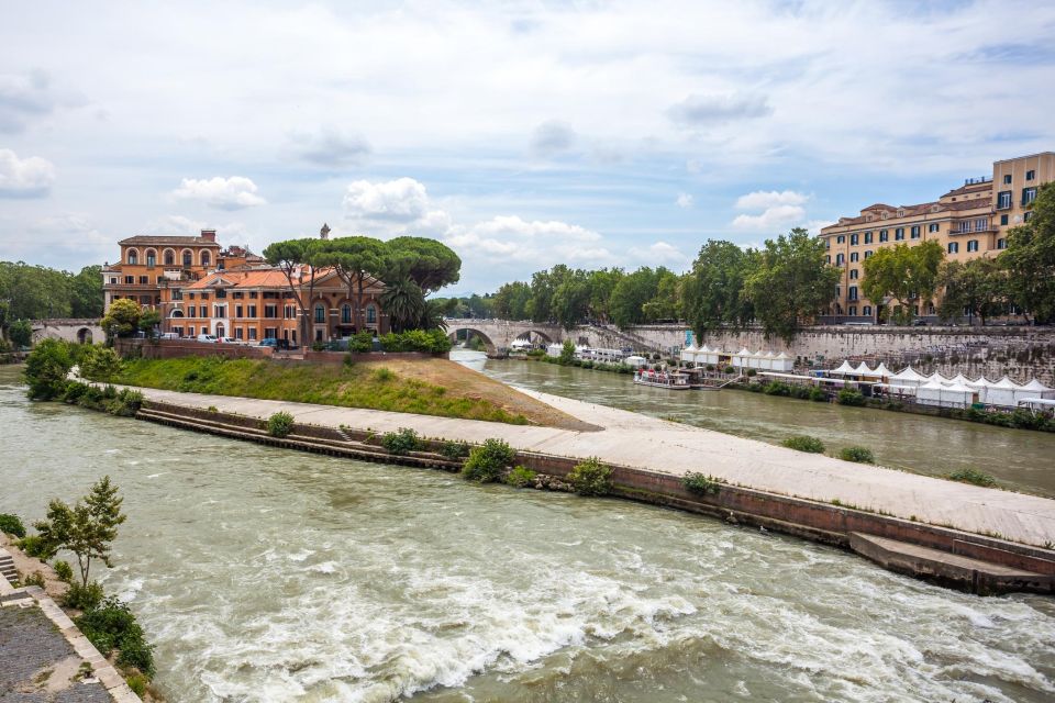 Rome the Ancient World: Walking Tour With Audio Guide on App - Frequently Asked Questions