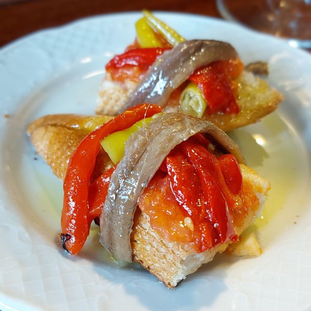 San Sebastián Pintxos Tour: Delicious Food, Drink & Ambience - Convenient Meeting Point and Logistics