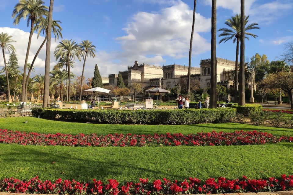 Secrets of Maria Luisa Park and Plaza De Espana - Duration and Language Options