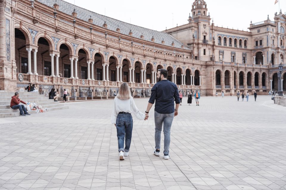 Seville: Professional Photoshoot at Plaza De España - Frequently Asked Questions