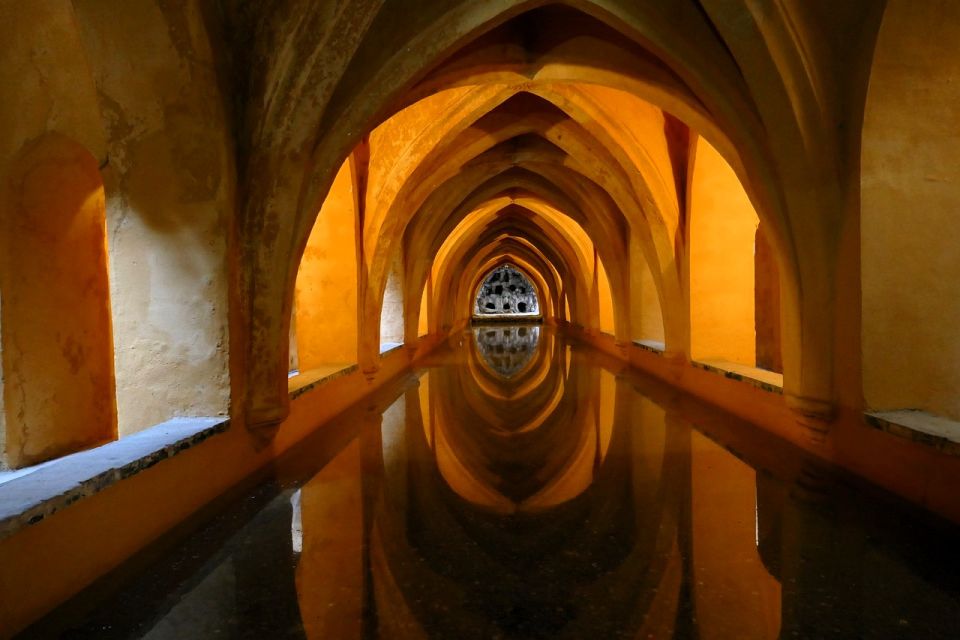 Seville: Small Group Guided Alcázar Tour With Entry Ticket - Accessibility and Inclusions