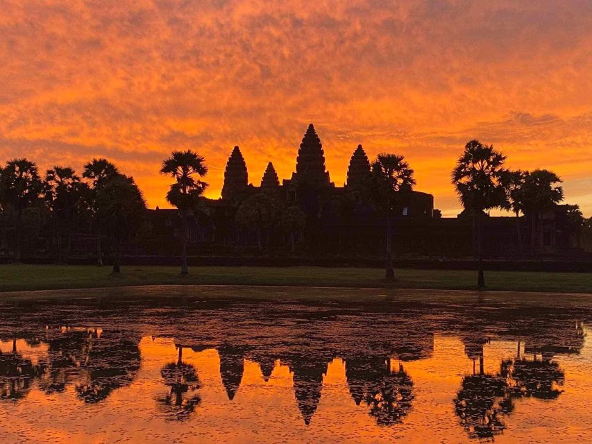 Siem Reap Airport Pick-up & Next Day Angkor Wat Guided Tour - Booking Information