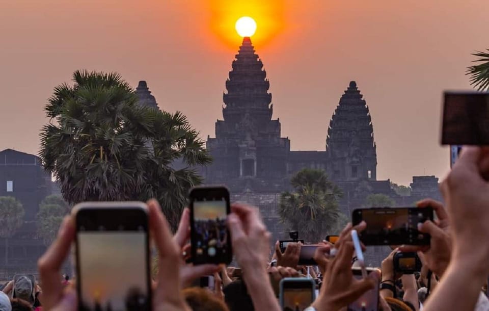 Siem Reap Unfoggetable Temple Tour 2-Day With Sunrise/Sunset - Booking Information and Tips