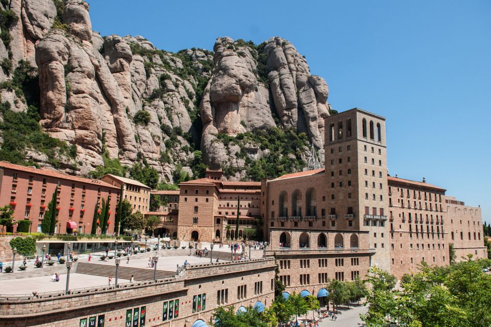 Skip-The-Line Barcelona & Montserrat Tour With Pick-Up - Skip-the-Line Ticketing Options