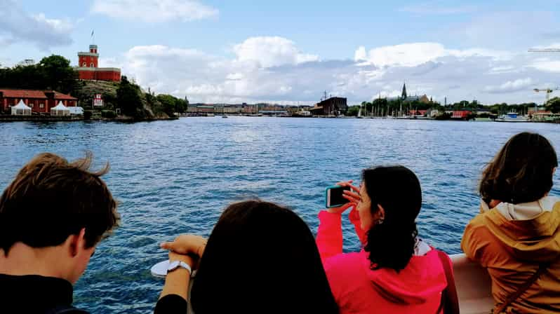 Stockholm: Old Town Walking Tour and the Vasa Museum - Tips for Your Visit