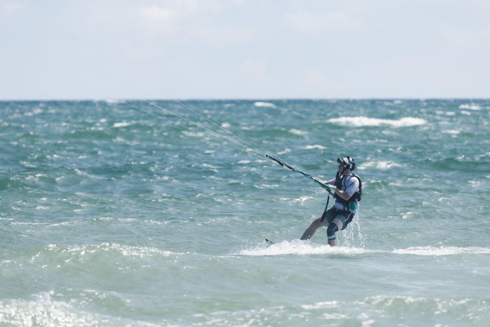 Tarifa: Kitesurfing Course With Certified Instructor - Class Logistics