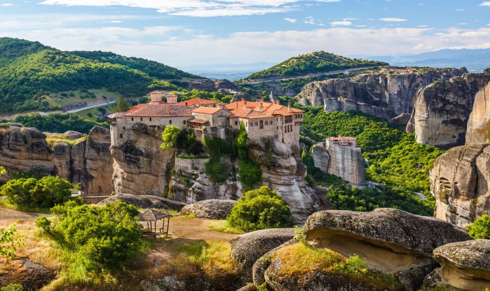 Thessaloniki: Full-Day Meteora Rail Tour With Optional Lunch - Lunch Option and Timing