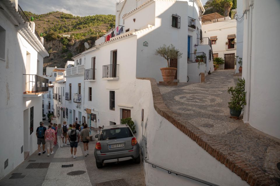 Torremolinos/Benalmadena: Nerja Caves Tour With Frigiliana - Suitability and Accessibility